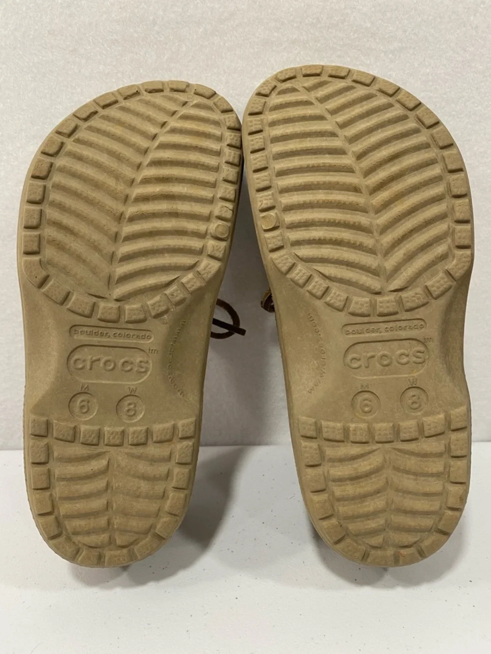 Crocs Islander Pitcrew Boat Shoe Clogs M6/W8 Unisex Leather Trim Brown Tan